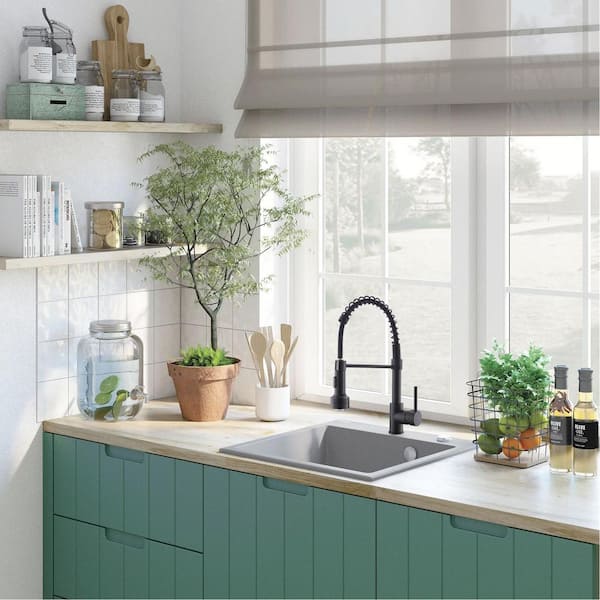 Single Handle Pull Down Sprayer Kitchen Faucet with LED Light, Single Hole Kitchen Sink Faucet in Matte Black