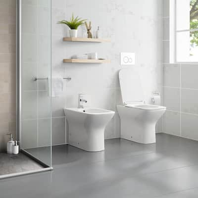 https://images.thdstatic.com/productImages/db61f0bc-60b3-4d33-a55a-1b9728f5b314/svn/glossy-white-swiss-madison-one-piece-toilets-sm-wt530-64_400.jpg