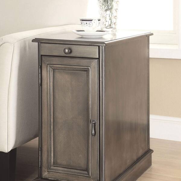 William's Home Furnishing Lilith I Side Table with Built-in USB