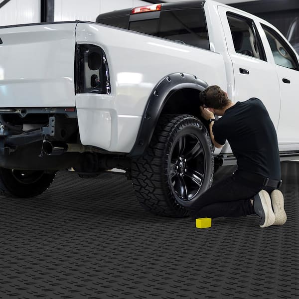 Garage Tiles Black 12 in. L x 12 in. W x 0.53 in. Thickness Polypropylene Garage Flooring Tiles (25 sq. ft.)