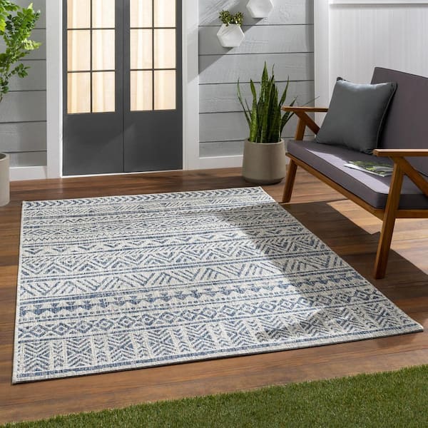 Eartha Blue 6 ft. 7 in. Round Indoor/Outdoor Area Rug