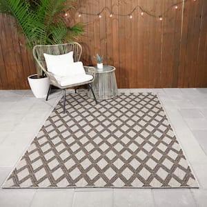 Basket Weave Gray 5 ft. x 7 ft. Trellis Indoor/Outdoor Patio Area Rug