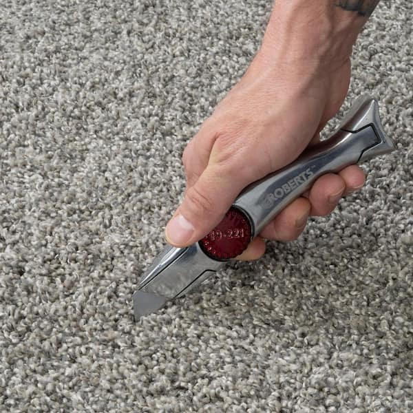 Pro Utility Knife with Magnetic Blade Holder