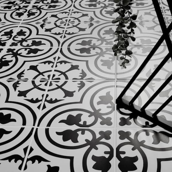 MSI Amantus 8 in. x 8 in. Matte Porcelain Encaustic Floor and Wall