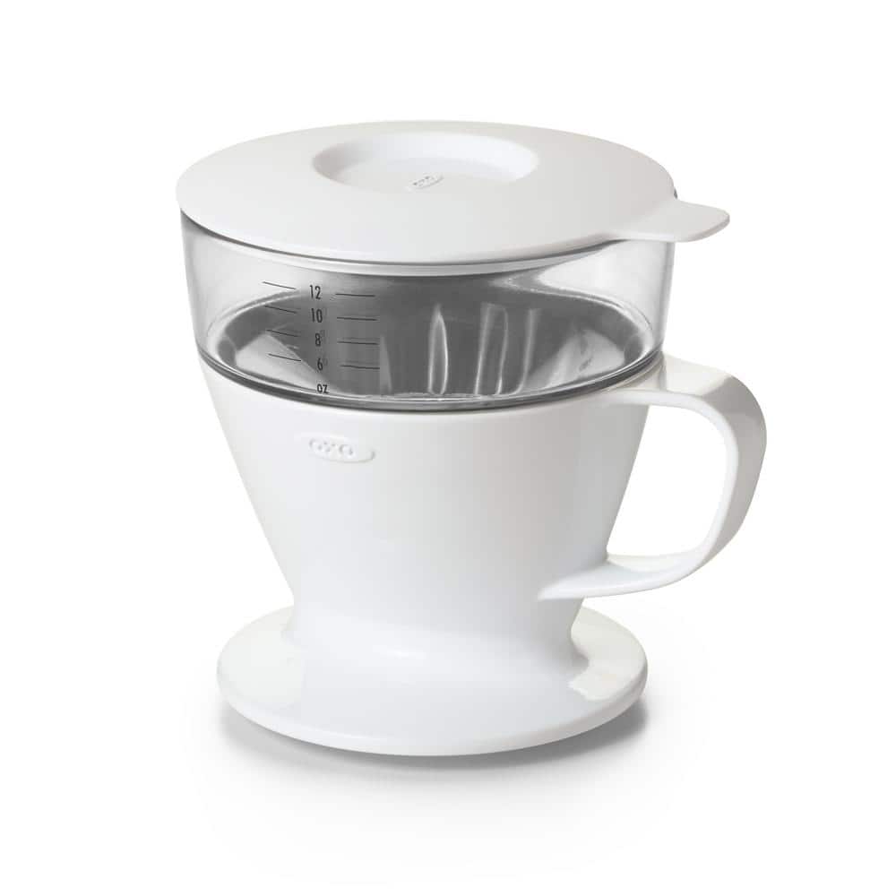 https://images.thdstatic.com/productImages/dbca75c5-a8c7-4d4a-a021-10bd9995b8cb/svn/white-oxo-drip-coffee-makers-11180100-64_1000.jpg