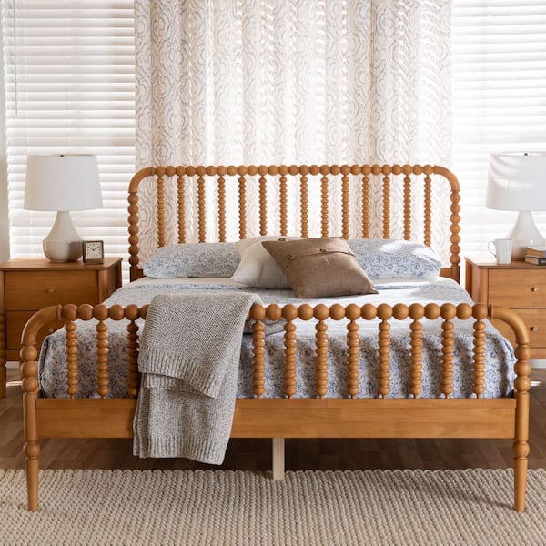 Lucera Oak Brown Wood Frame Queen Platform Bed