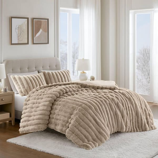 Madison Park Dahlia Polyester Taupe Faux Fur King Comforter Set