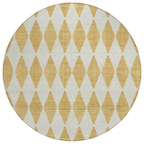 Gold 8 Round ft. Woven Geometric Polyester Round Indoor / Outdoor Area Rug