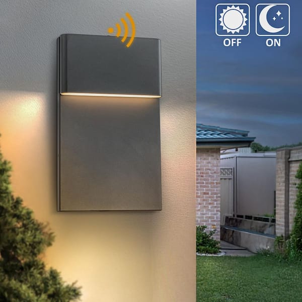 ALOA DECOR 1-Light H15 in Modern Matte Black Simple Square 13W Integrated LED Outdoor Wall Sconce with Dusk to Dawn Sensor