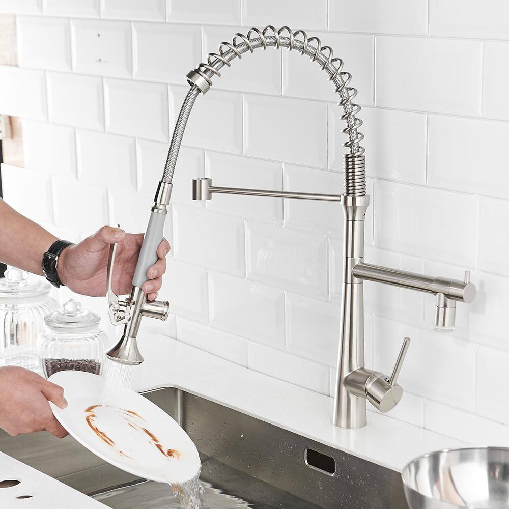 Brushed Nickel Semi-Professional Single Handle Kitchen Faucet with Pull-out Spray