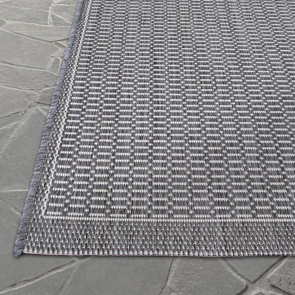 Recife Saddle Stitch Silver-White 5 ft. x 8 ft. Solid Indoor/Outdoor Area Rug