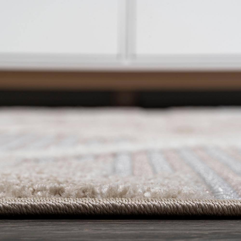 Modern Gray Geometric Synthetic 3x5 Indoor/Outdoor Rug