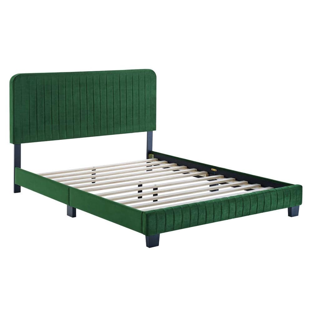 Emerald Green Velvet Tufted Queen Platform Bed with Wood Frame