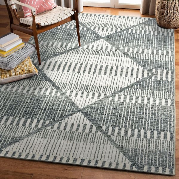 Riverstone Steinway 5 ft. 3 in. x 7 ft. 6 in. Cloud Grey Area Rug