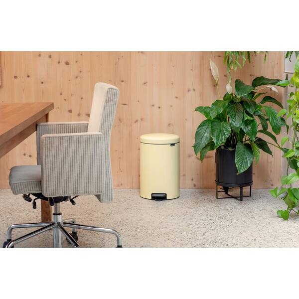 Brabantia NewIcon 3.2 Gal. (12 l) Satin Taupe Step-On Trash Can
