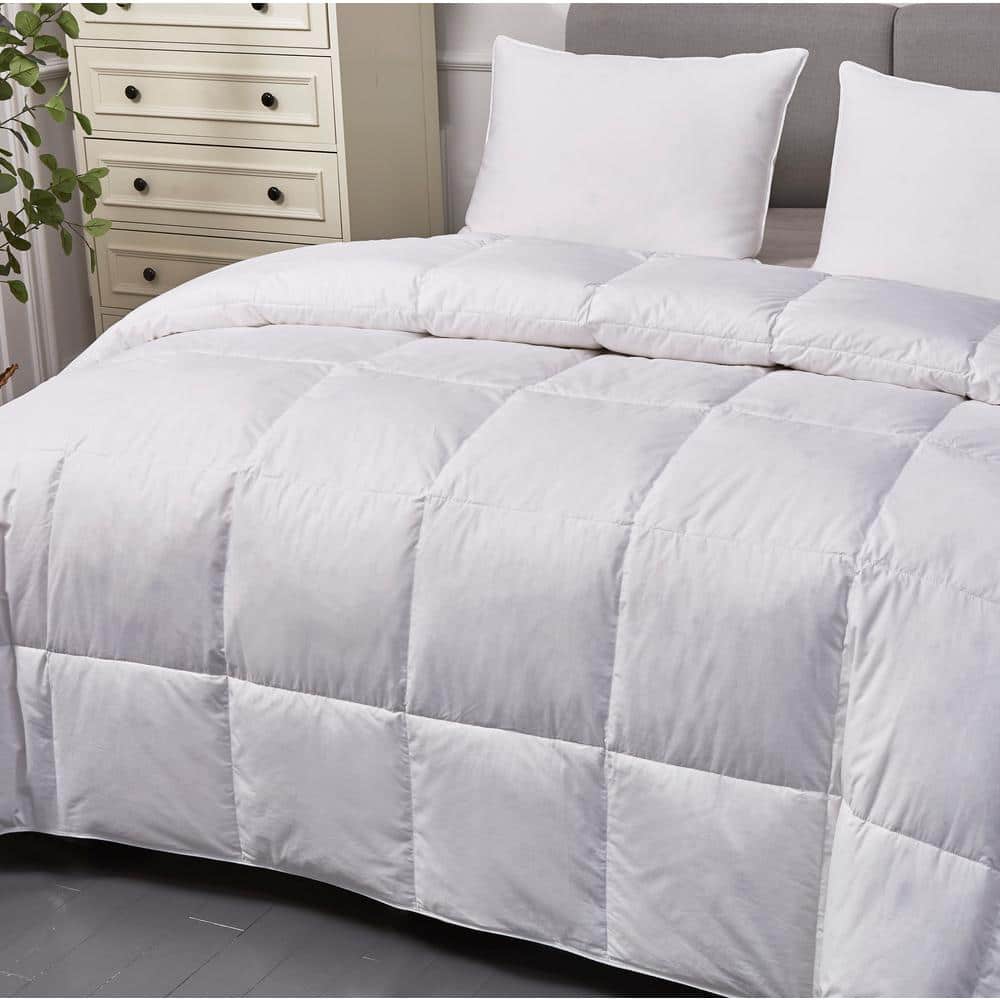 Hungarian White Goose Down Queen Comforter with Cotton Cover