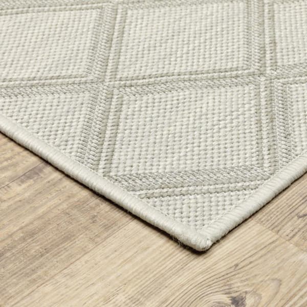 Gray, Ivory 10 ft. x 13 ft. Loomed Geometric Polypropylene Rectangle Indoor/Outdoor Area Rug