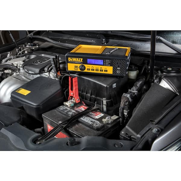 DEWALT 30 Amp Automotive Portable Car Battery Charger with 80 Amp Engine  Start and Alternator Check DXAEC801B - The Home Depot
