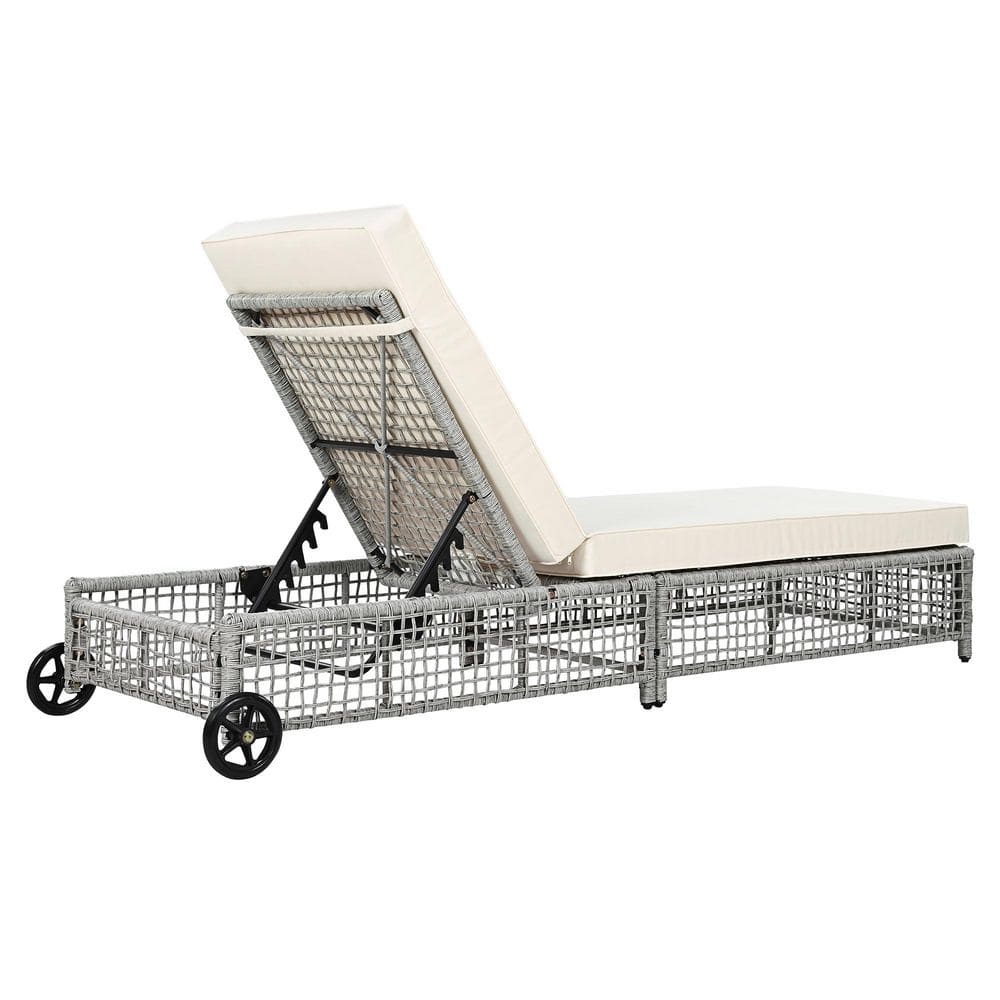 Outdoor Chaise Lounge 5-Position Backrest Metal Lounge Chair Grey Rattan Ou