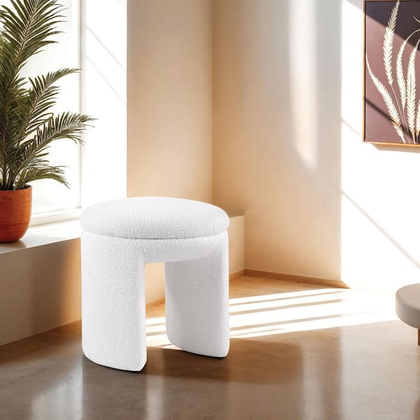 Furniture of America Burny Beige Upholstered Fabric Round Accent Ottoman Small (Under 22 in.)