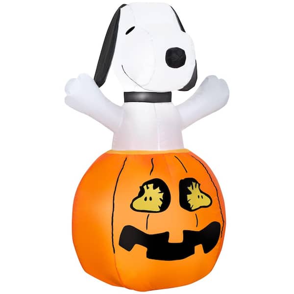 36 in. Inflatable Snoopy in Pumpkin with Woodstock