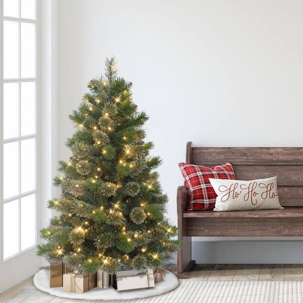 Puleo International 4.5 ft. Pre-Lit Oklahoma Pine Artificial