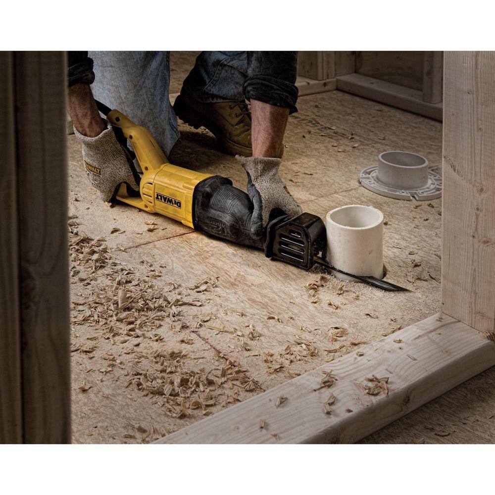 DEWALT DWE305 12 Amp Corded Reciprocating Saw DEWALT DWE305 12 Amp Corded Reciprocating Saw