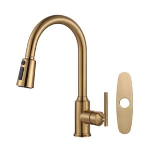 Single Handle Pull Down Sprayer Kitchen Faucet with Deckplate in Gold