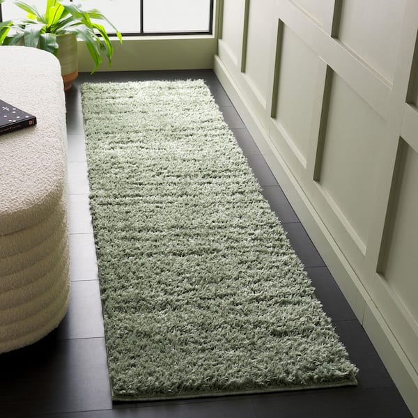 Lindsay Shag 2 ft. x 8 ft. Green Modern Solid Runner Rug