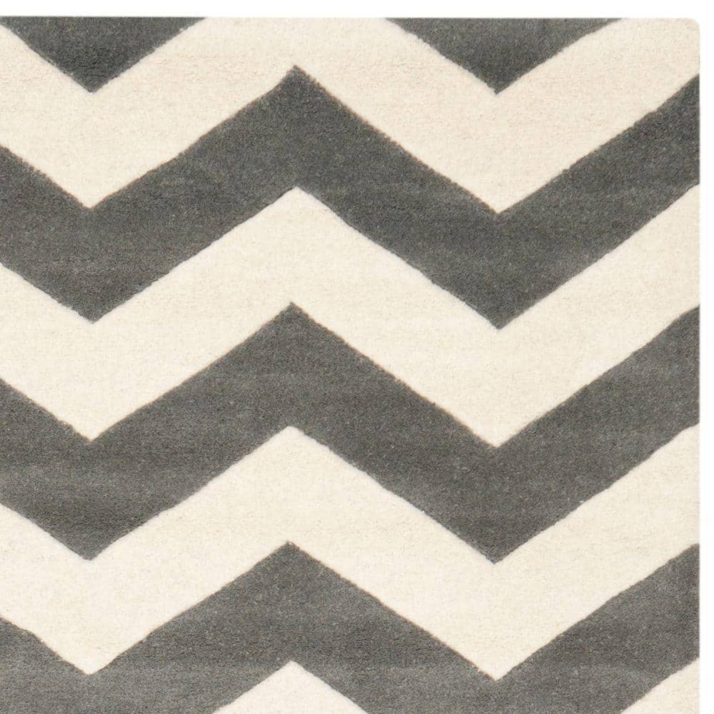 Handmade Gray Chevron Wool 6' x 9' Area Rug