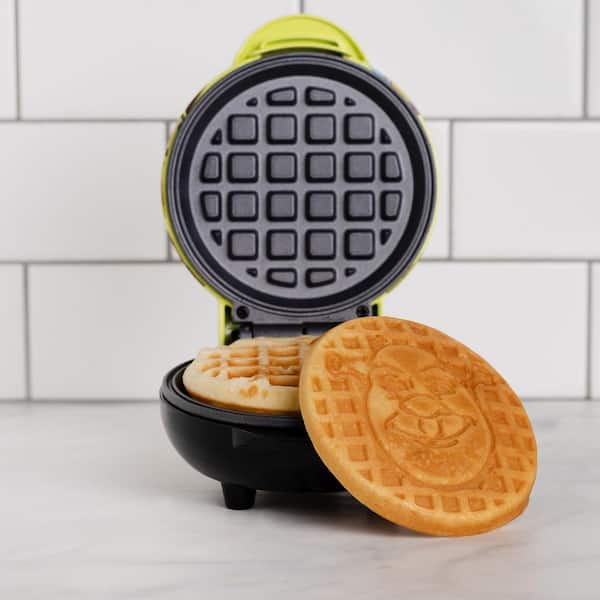 Uncanny Brands Shrek Multicolor Mini American Waffle Maker WM3-SHR-SH1 -  The Home Depot