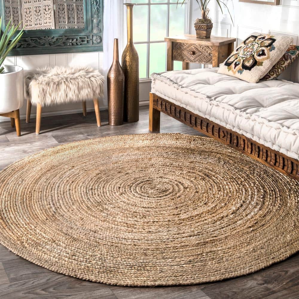 Earthy Embrace 4' x 6' Oval Braided Synthetic Oriental Rug