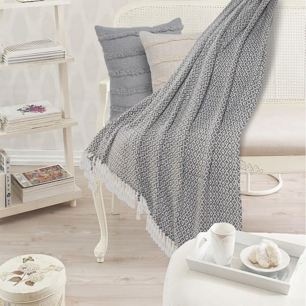 Unbranded Crest Gray / Ivory Geometric Diamond Fringe All Natural Cotton Throw Blanket