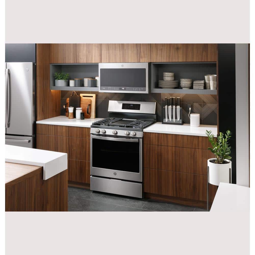 GE Profile 30" Stainless Steel Smart Gas Range with Griddle