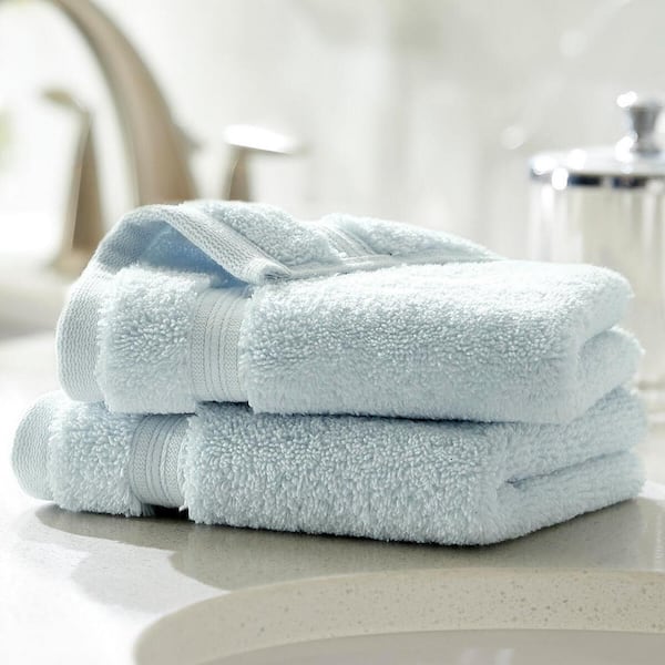 https://images.thdstatic.com/productImages/dc5db512-df89-49d5-9391-5cdc5d409163/svn/raindrop-blue-home-decorators-collection-bath-towels-at17761-raindro-64_600.jpg