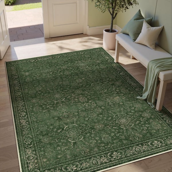 HaiiMeid Manhattan Green 5 ft. x 7 ft. Distressed Vintage Floral