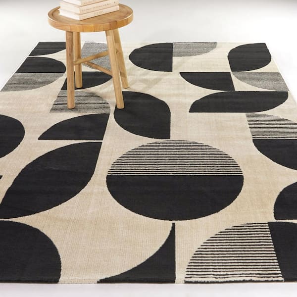 Cremazie Cream 5 ft. x 7 ft. Geometric Area Rug