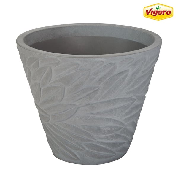 16 in. Tremont Leaf Medium Light Gray Plastic Planter (16 in. D x 14 in. H)