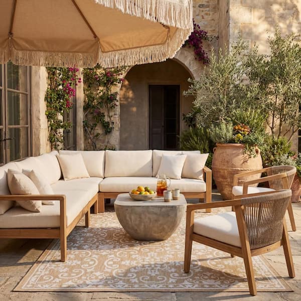 Sirelia Traditional Tan 5 ft. x 8 ft. Outdoor Area Rug