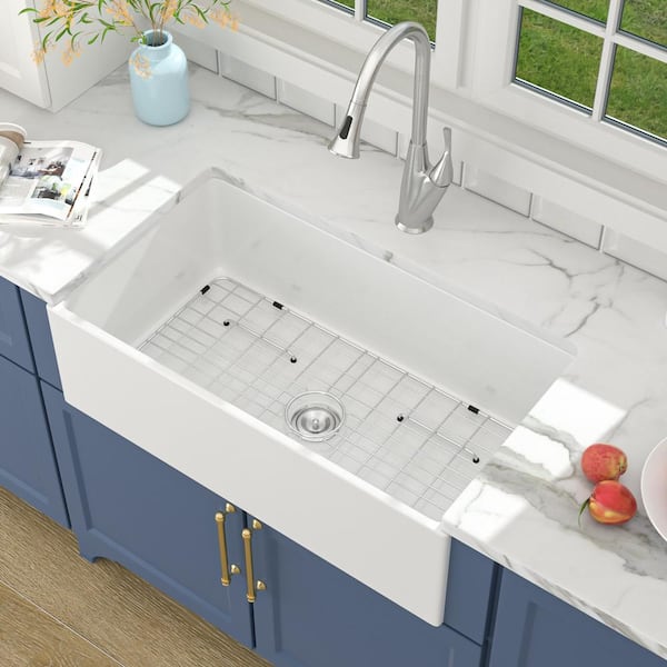 LORDEAR 33 in.x 18 in.Farmhouse Single Bowl Ceramic White Apron-Front Kitchen Sink with Bottom Grid and Strainer