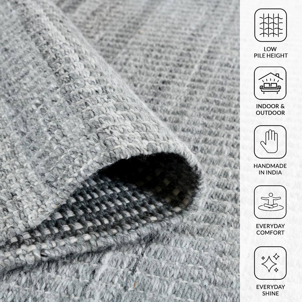 Gray Geometric Hand-Woven Outdoor Rectangular Rug 4' x 6'