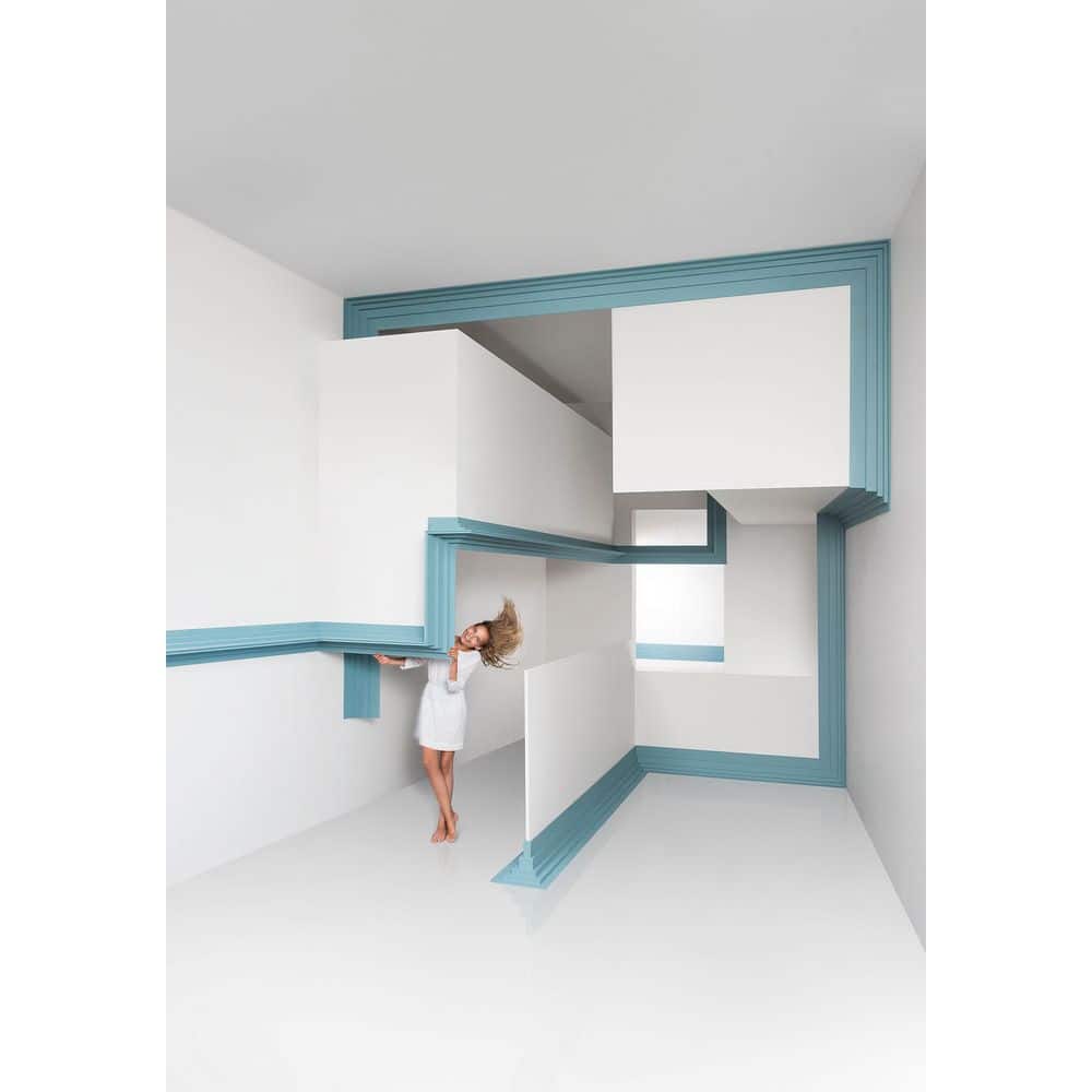 Primed White Polyurethane Crown Moulding 78-3/4"