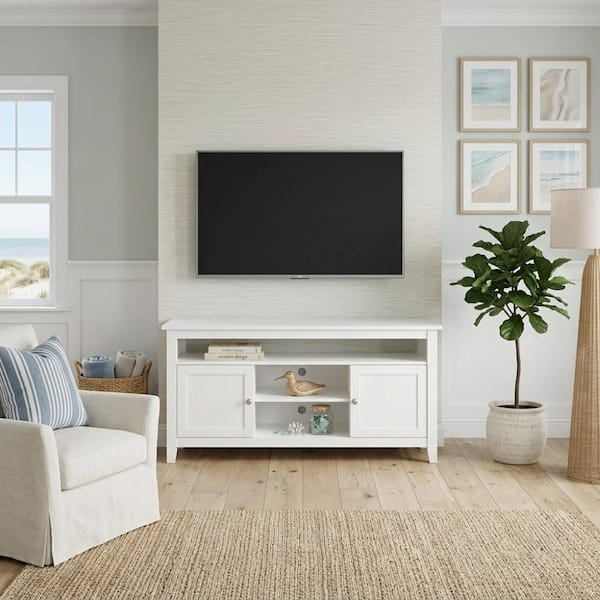 International Concepts Sturbridge White 57 in. W TV Entertainment