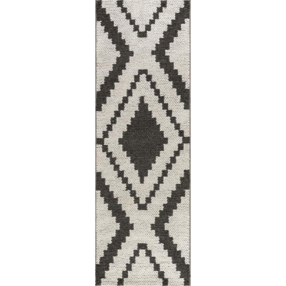 88-Wool 2 ft.  6 in. x 8 ft. Dark Grey Indoor/Outdoor Patio Runner Rug price history on PriceWatchPro