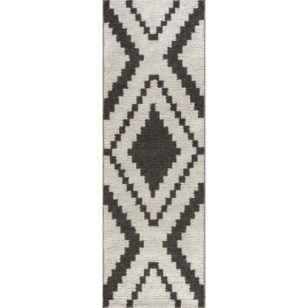 88-Wool 2 ft.  6 in. x 8 ft. Dark Grey Indoor/Outdoor Patio Runner Rug