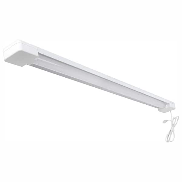 lys s kapre Landbrug Commercial Electric 3 ft. 1-Light 30-Watt Integrated LED White Utility Shop  Light with Power Cord SHOP/3X1/840/HD - The Home Depot