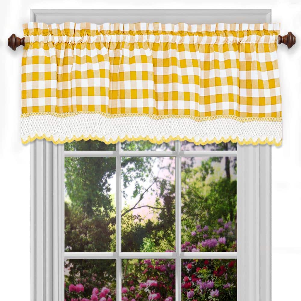 Yellow and White Buffalo Check Scalloped Rod Pocket Valance