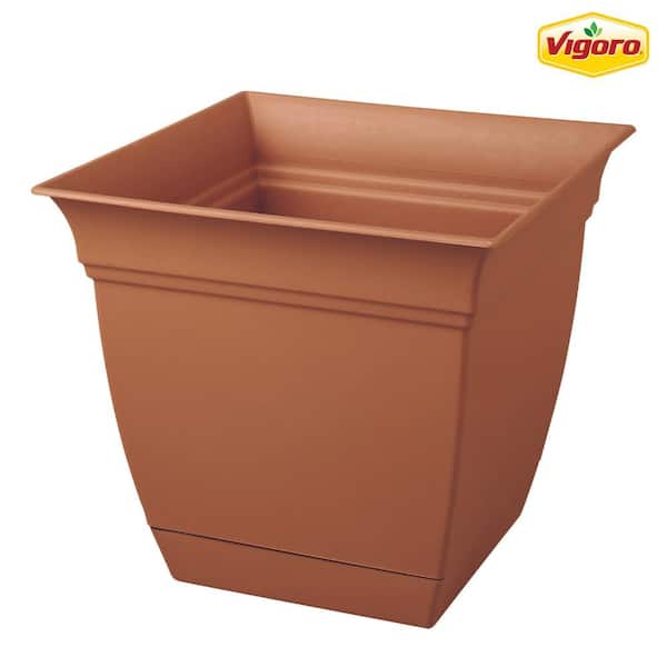 Vigoro 6 in. Mirabelle Small Clay Plastic Square Planter (6 in. D x 5.5 in. H) with Drainage Hole and Attached Saucer