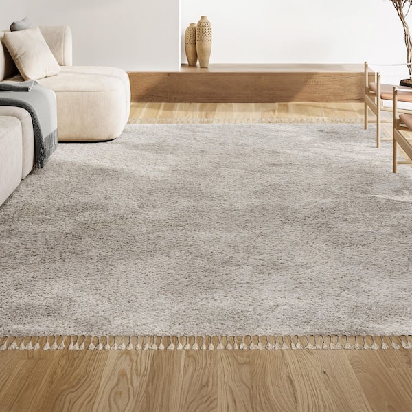 JONATHAN Y Mercer Shag Plush Tassel Cream 8 ft. x 10 ft. Area Rug