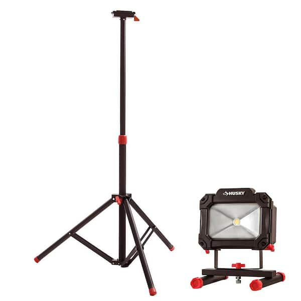 Husky Tripod for Portable LED Work Light and 1500 Lumens